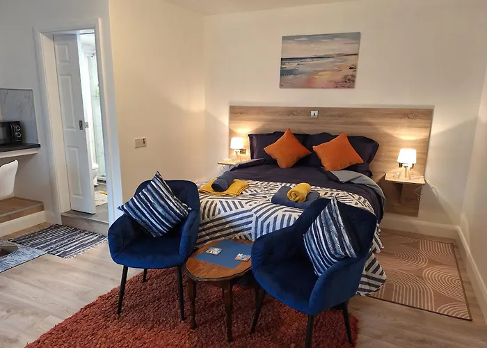 #4 At Keeles Georgian Townhouse Birr